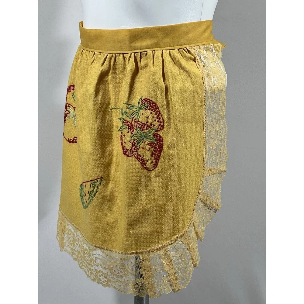 Vintage Embroidered Floral Apron‎ Lace Cottagecore Farmhouse Kitchen